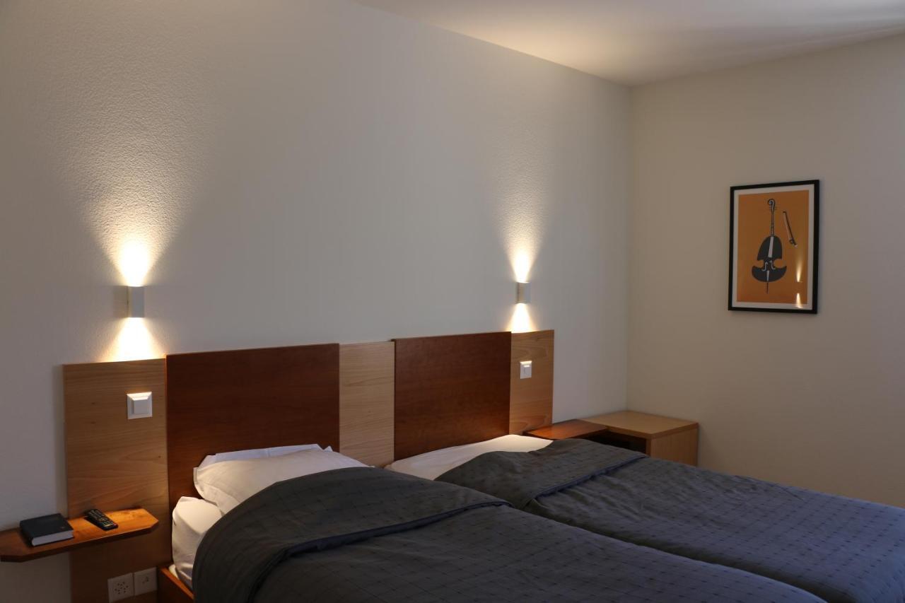 Auberge Au Lion D'Or Tannay ภายนอก รูปภาพ